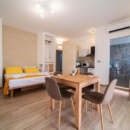 Pietra Bianca Bed & Breakfast Cutrofiano Ngoại thất bức ảnh