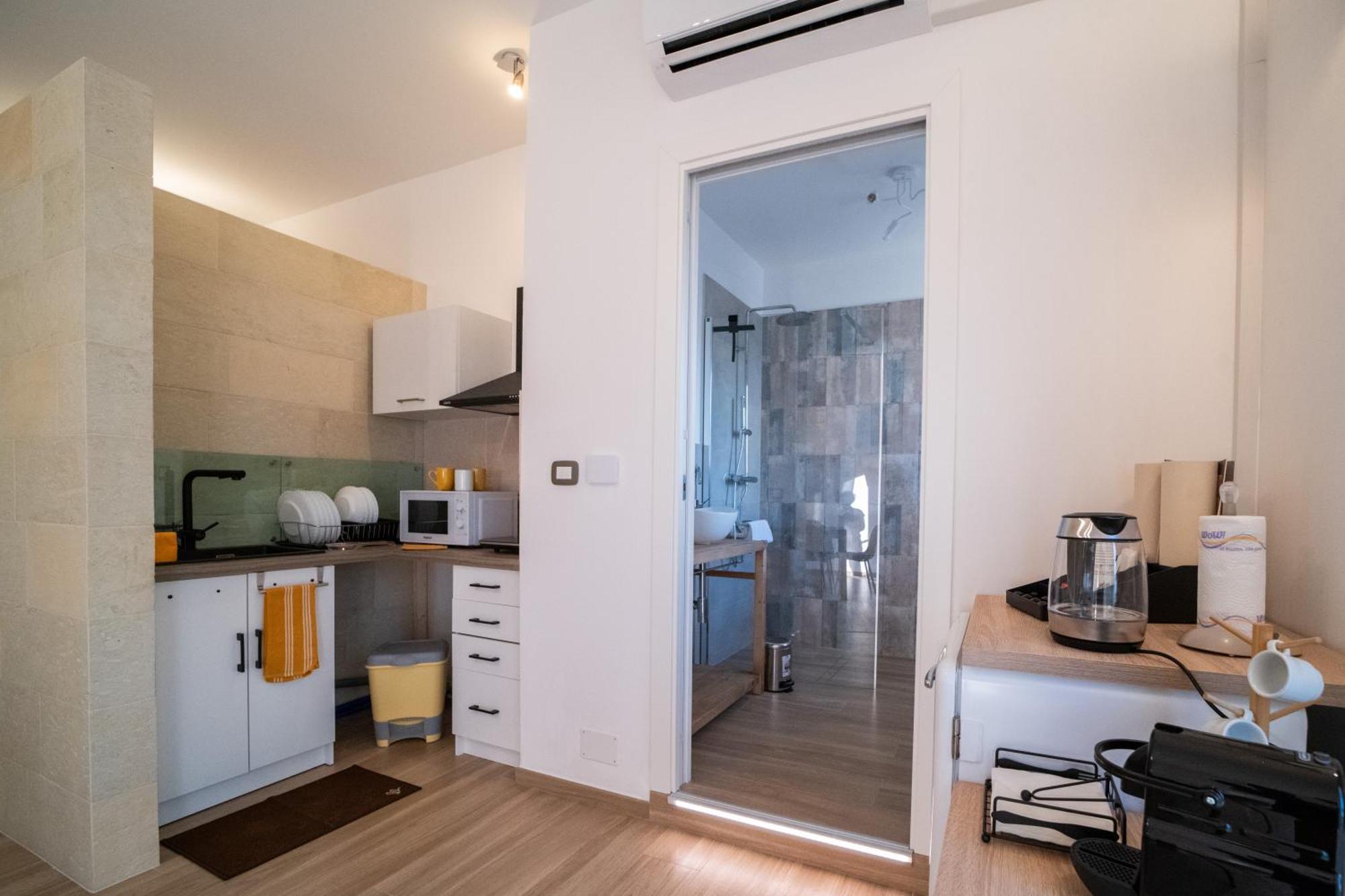 Pietra Bianca Bed & Breakfast Cutrofiano Ngoại thất bức ảnh