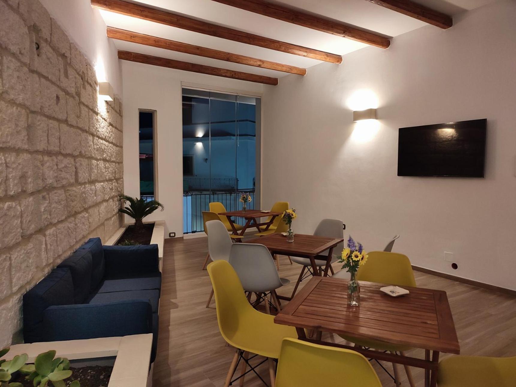 Pietra Bianca Bed & Breakfast Cutrofiano Ngoại thất bức ảnh