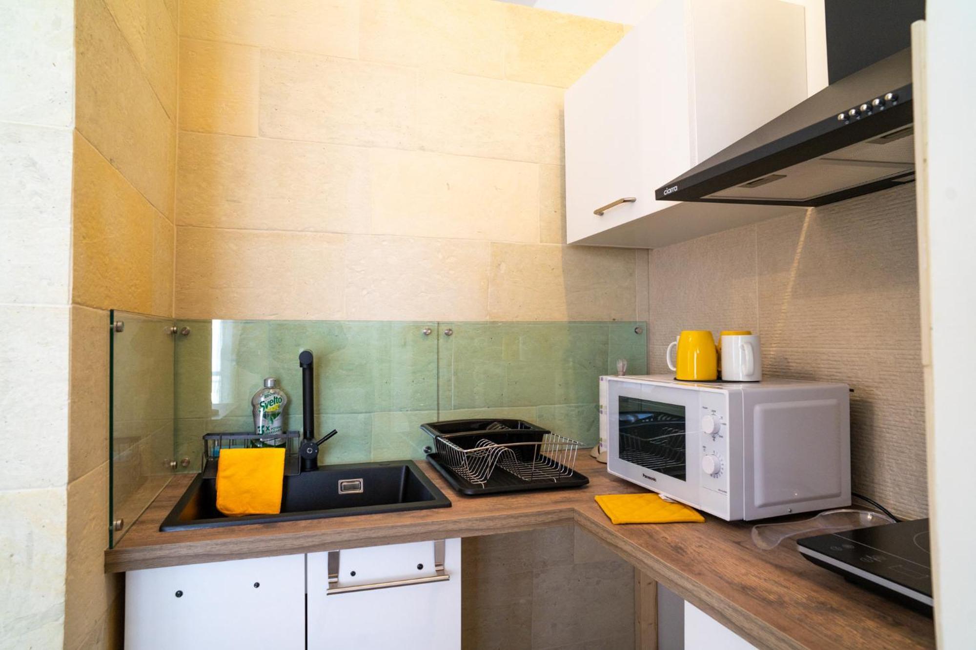 Pietra Bianca Bed & Breakfast Cutrofiano Ngoại thất bức ảnh