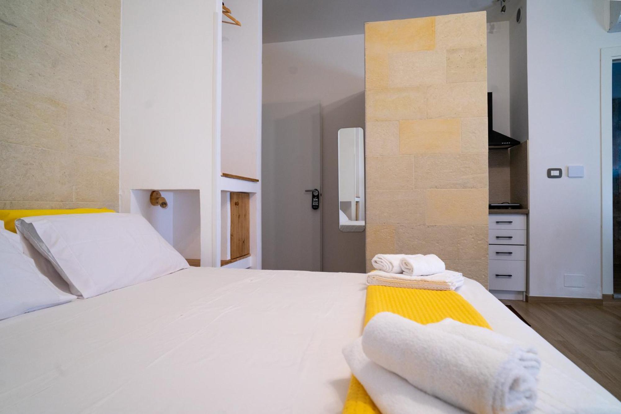 Pietra Bianca Bed & Breakfast Cutrofiano Ngoại thất bức ảnh