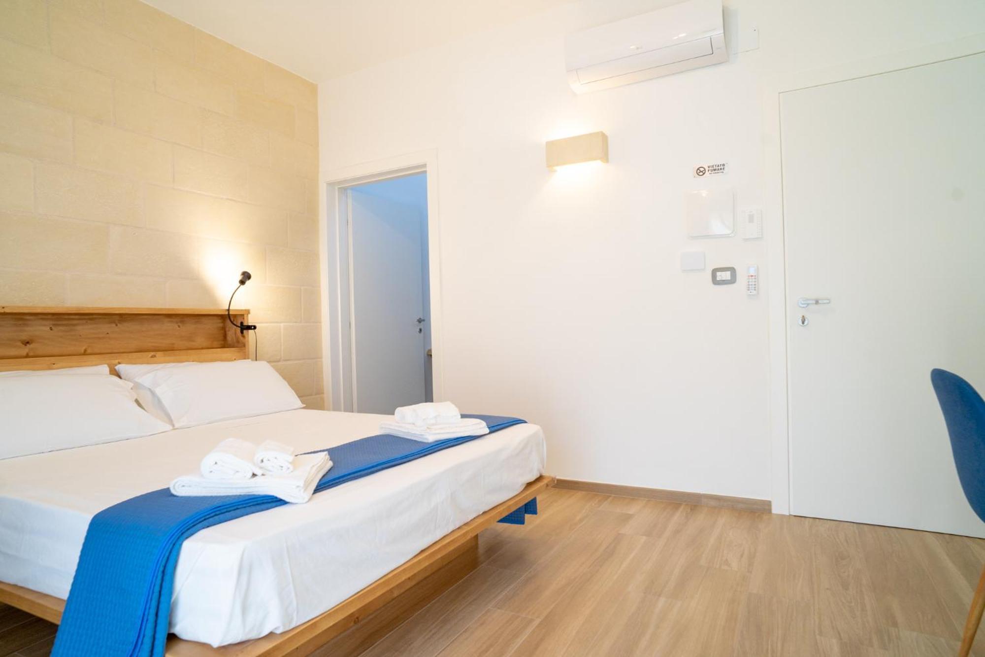 Pietra Bianca Bed & Breakfast Cutrofiano Ngoại thất bức ảnh