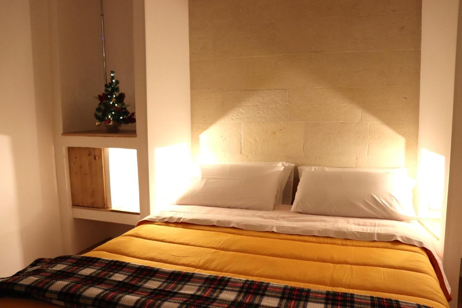 Pietra Bianca Bed & Breakfast Cutrofiano Ngoại thất bức ảnh