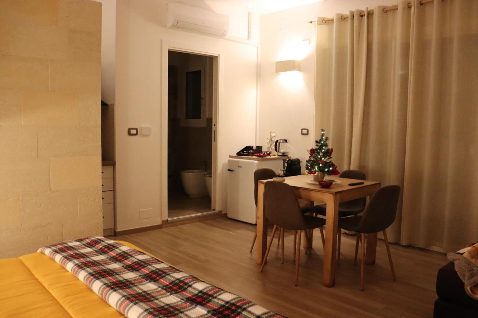 Pietra Bianca Bed & Breakfast Cutrofiano Ngoại thất bức ảnh